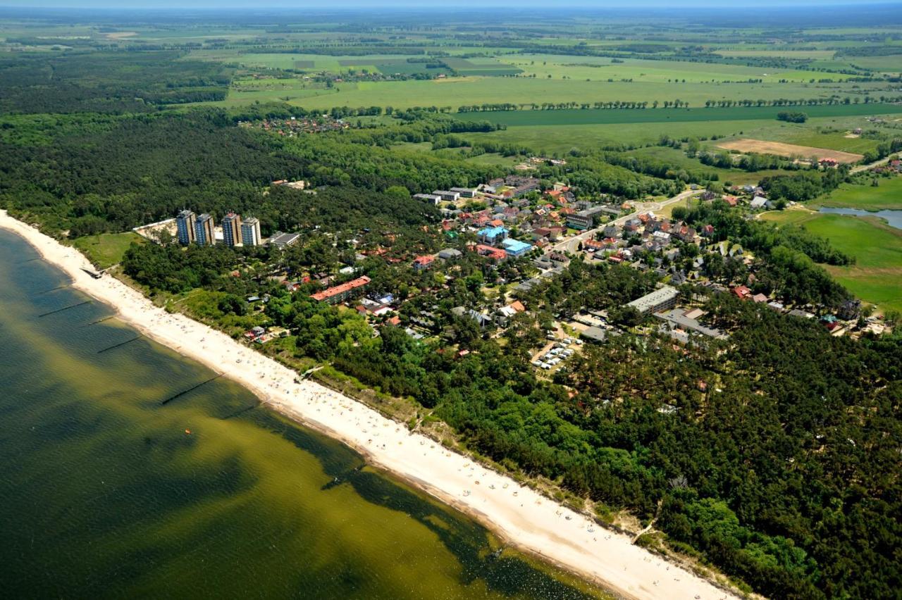 Avila Park & Spa Дзивновек Екстериор снимка
