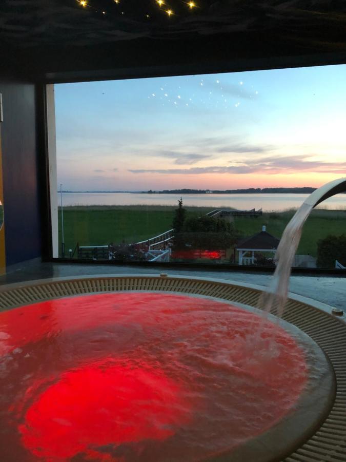 Avila Park & Spa Дзивновек Екстериор снимка