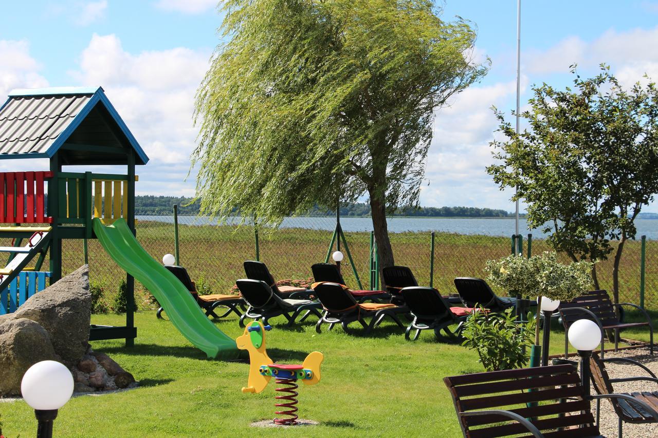 Avila Park & Spa Дзивновек Екстериор снимка