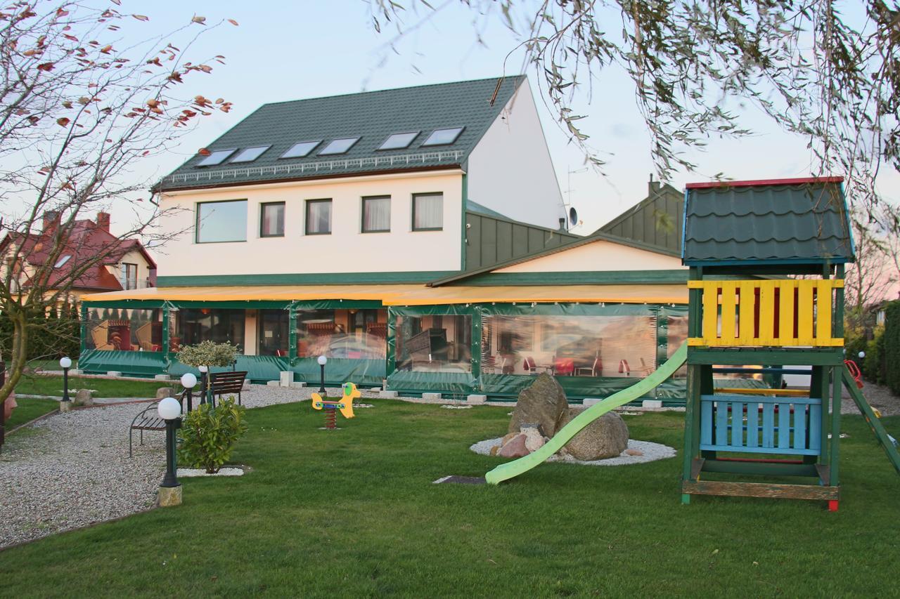 Avila Park & Spa Дзивновек Екстериор снимка