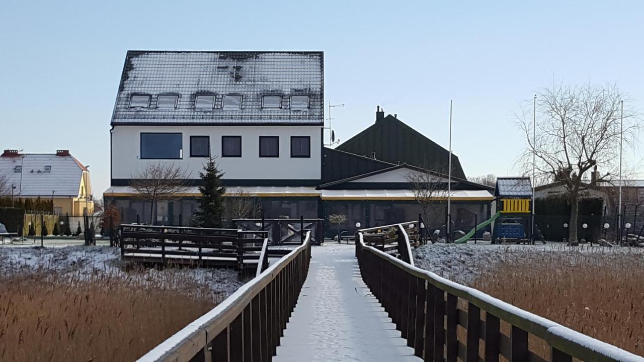 Avila Park & Spa Дзивновек Екстериор снимка